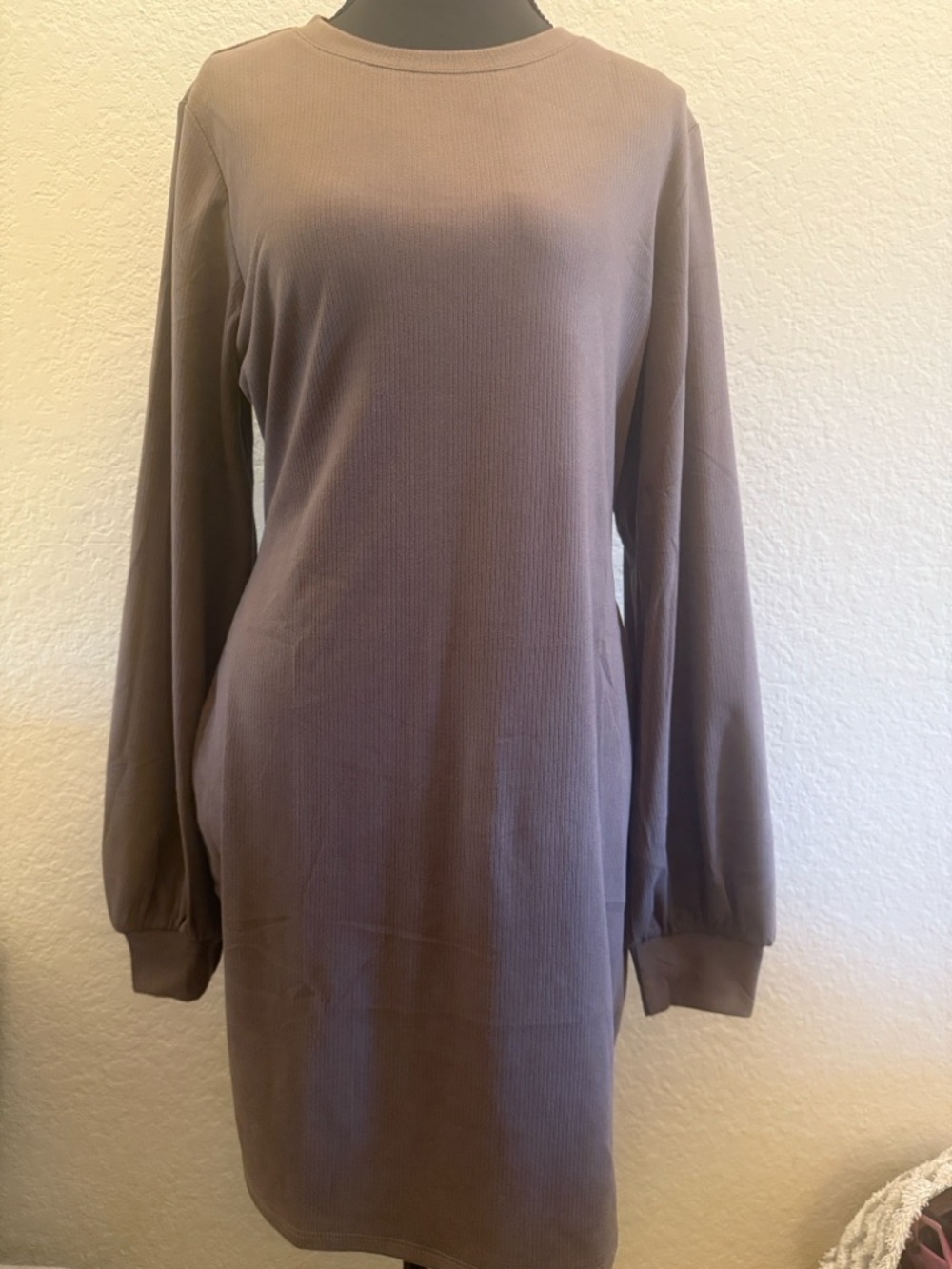 Women's Long Sleeve Ribbed Shift Dress - Taupe